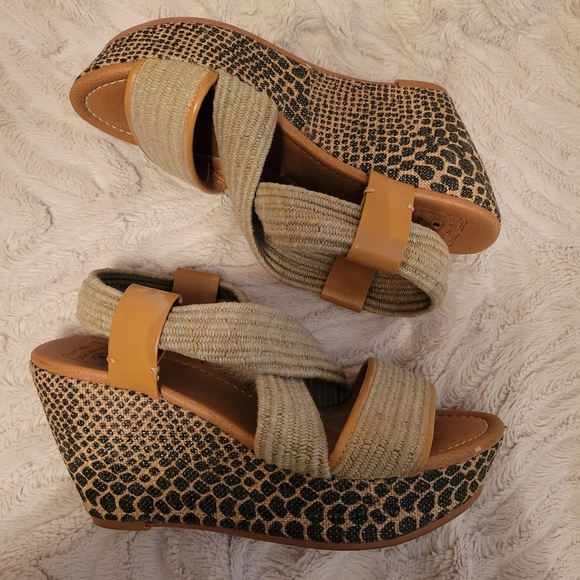 Lucky Brand Shoes - Lucky Brand Platform Wedge Sandals